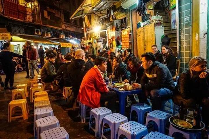 Sự Bùng Nổ Của Video Ngắn và Trí Tuệ Nhân Tạo: Vai Trò Thiết Yếu Của Đào Tạo Kỹ Năng Sáng Tạo Nội Dung